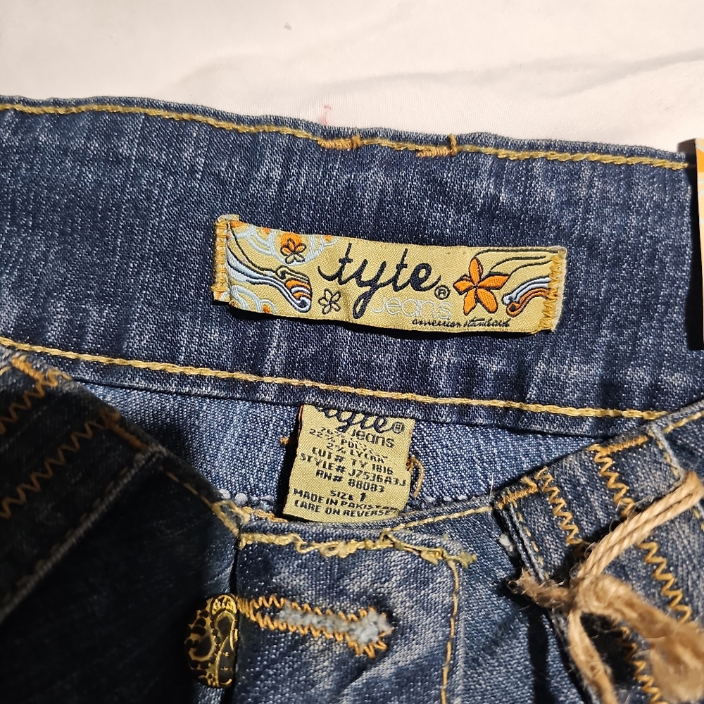 Tyte Jeans Fit & Flare Women’s Size 1 – NWT Y2K Style Denim Flare Jeans - Picture 3 of 6